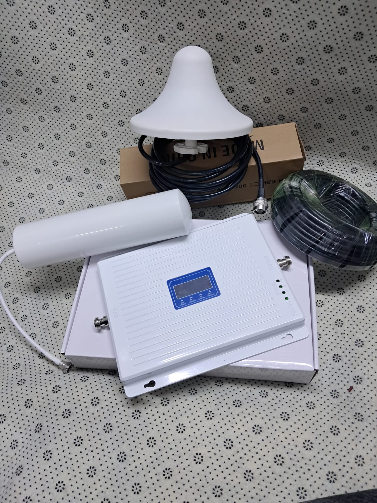 Mobile signal booster 2g 3g 4g 